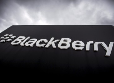 BlackBerry Revenue Miss Puts Hardware Future in Focus