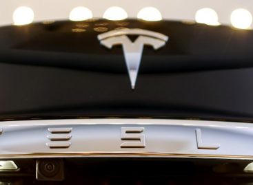 Tesla Cuts Prices Again as Sales Miss Targets