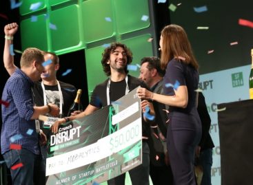 And the winner of Startup Battlefield at Disrupt SF 2016 is… Mobalytics